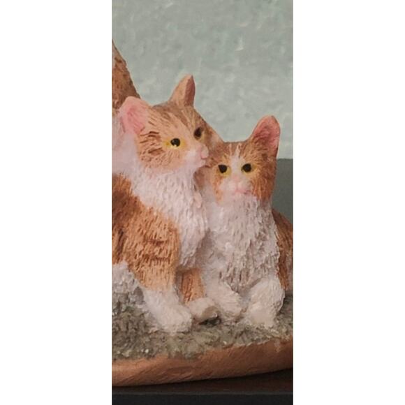 Trio Of Cats Mama & Her Kittens Resin Figurine Orange Tabby VTG Granny Core - Picture 9 of 13